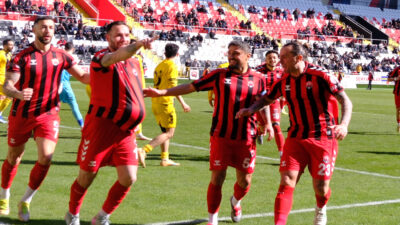 TFF 2. Lig Beyaz Grup’ta mücadele eden 24 Erzincanspor, ligin