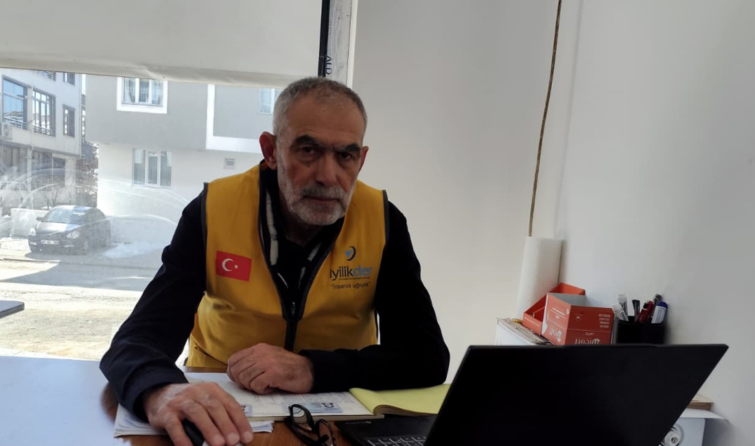 İyilik Derneği Erzincan’da ihtiyaç sahibi ailelere yönelik yardım faaliyetlerini sürdürüyor.