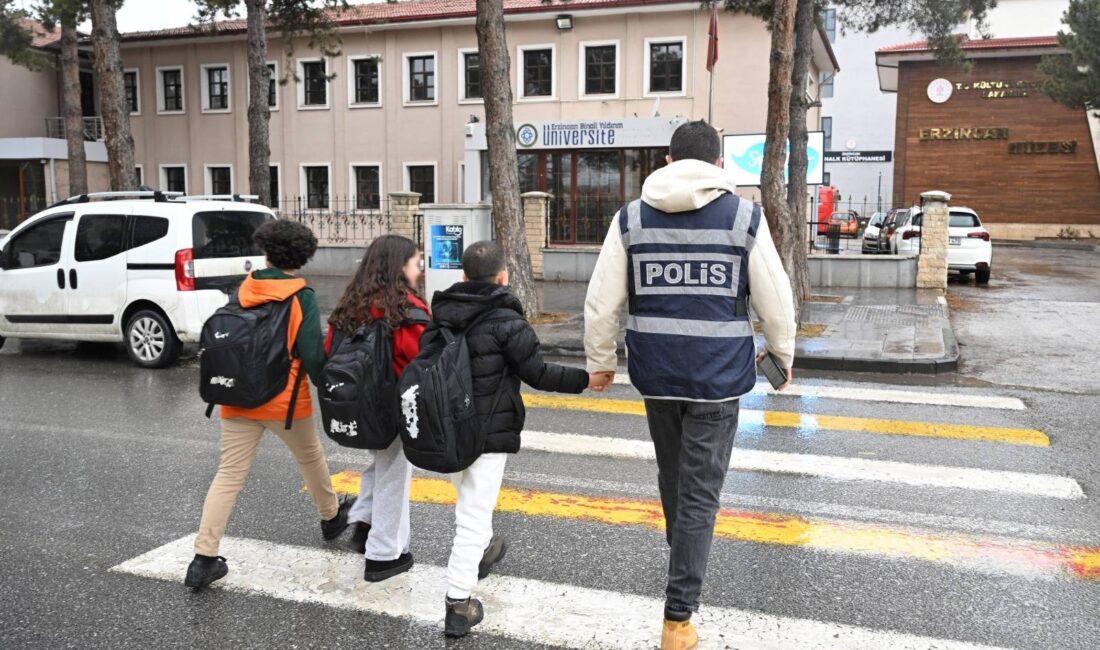 Haber: Muhammed Enes Sevilir&nbsp; Türkiye’de okullara yönelik yaşanan saldırıların ardından