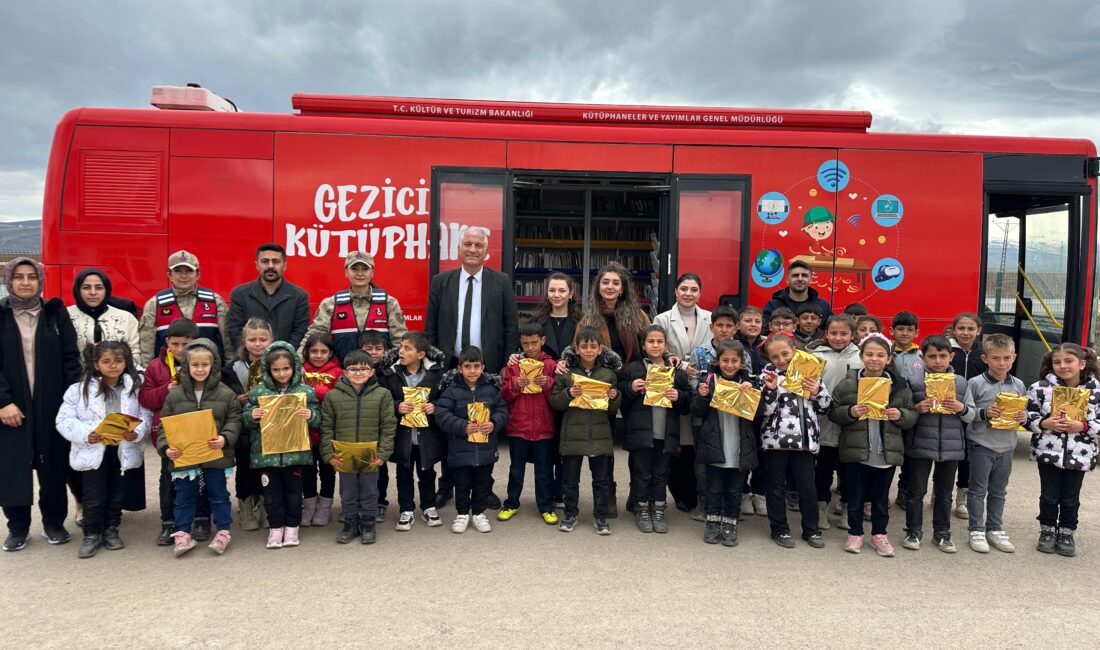 Haber: Muhammed Enes Sevilir&nbsp; Kütüphane Haftası etkinlikleri kapsamında Tercan ilçesine
