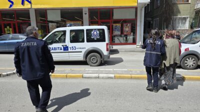 Erzincan Belediyesi Zabıta ekipleri tarafından şehir merkezinde gerçekleştirilen denetimlerde dilencilik