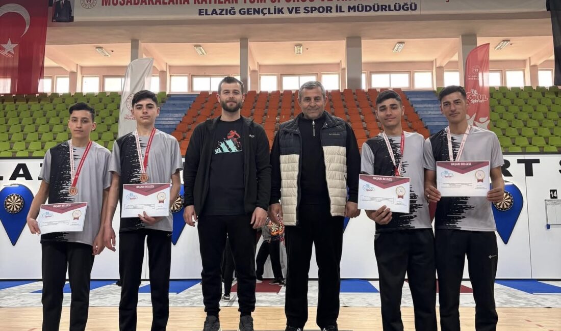 Haber: Muhammed Enes Sevilir&nbsp; Elazığ’da gerçekleştirilen&nbsp;Okul Sporları Dart Gençler Grup