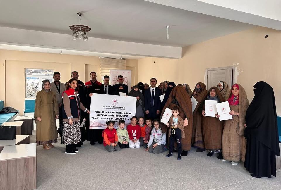 Haber: Muhammed Enes Sevilir&nbsp; Erzincan’da kadın üreticilerin tarımsal üretimde daha