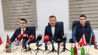 24 Erzincanspor yönetimi, Vedat Çimen Tesisleri’nde yaptığı kapsamlı basın toplantısında