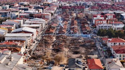Erzincan Merkez Çarşısı’nda sürdürülen kentsel dönüşüm çalışmaları kapsamında bölgedeki esnaf,