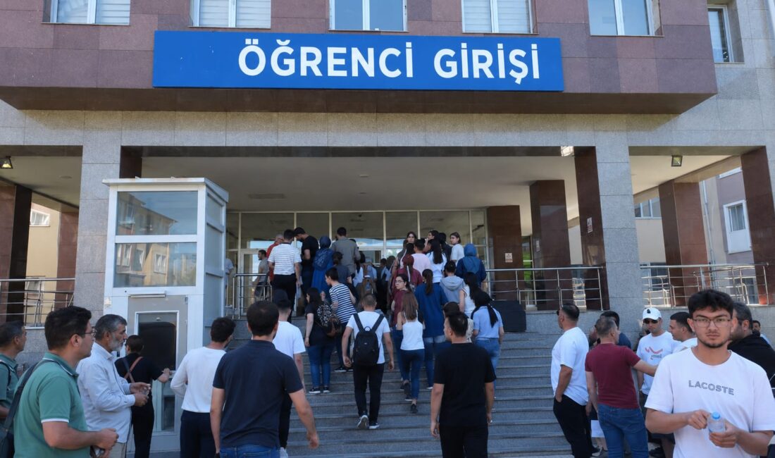 Erzincan’da üniversite hayali kuran 7 bin 982 aday, YKS’nin ilk