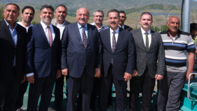 Erzincan’da tarımsal üretimin geleceğini şekillendirecek tarihi sulama yatırımı sahada incelendi.