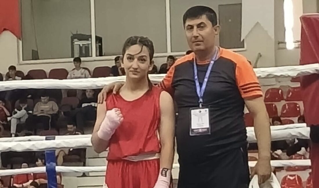 Haber: Muhammed Enes Sevilir Amasya’da düzenlenen U-17 Ferdi Türkiye Boks