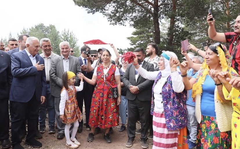 Haber: Muhammed Enes Sevilir&nbsp; Erzincan’ın Refahiye ilçesine bağlı&nbsp;Muratçayırı&nbsp;Köyü’nde bu yıl