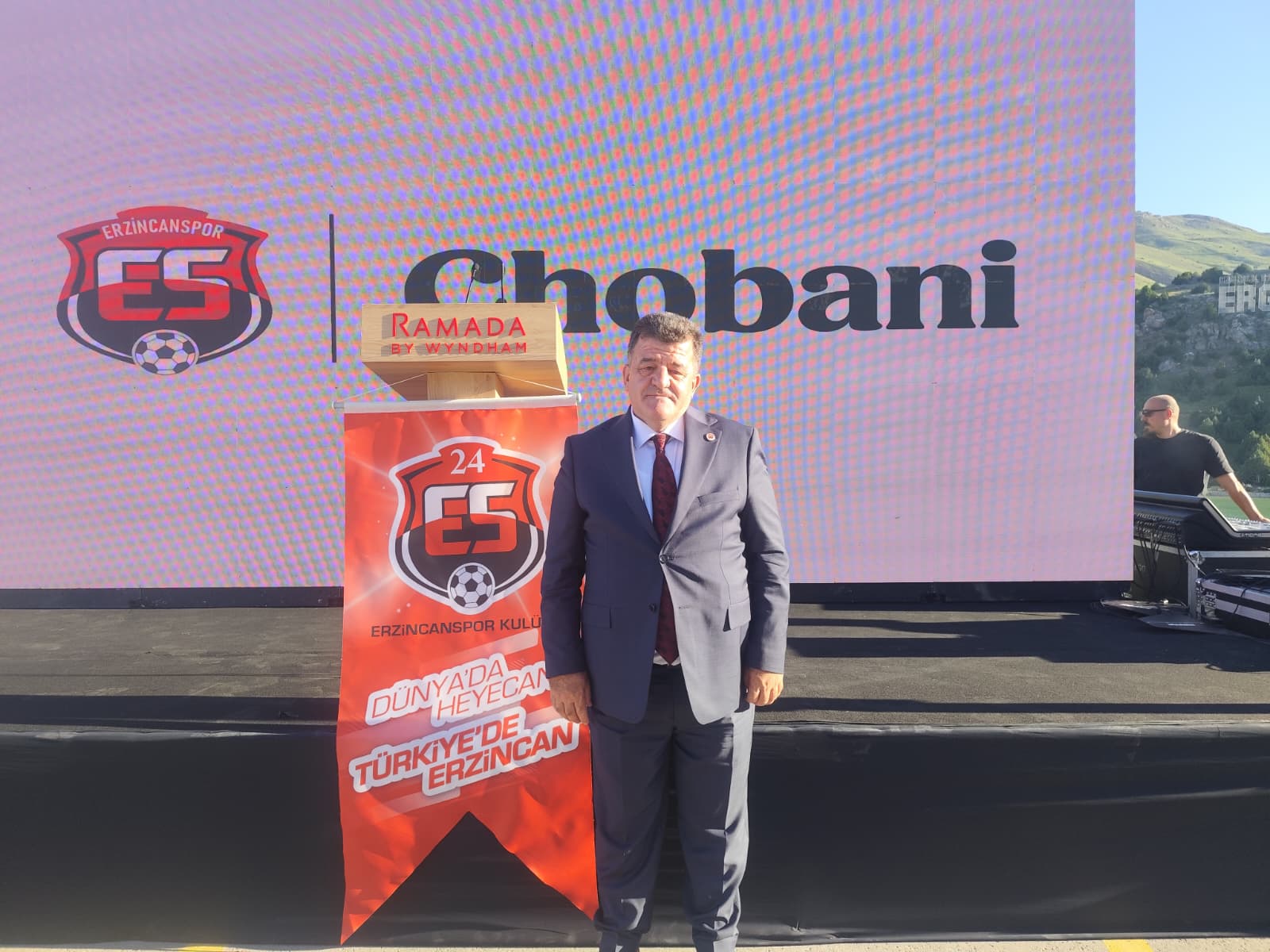 &nbsp;Erzincanspor Kulüp Başkanı Alaattin Yavuz Güneş, Chobani’nin dünyada sponsor olduğu