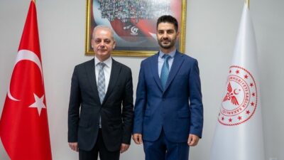 Mengücek Gazi’de başhekimlik görevini devralan Doç. Dr. Hakan Gökalp Taş,